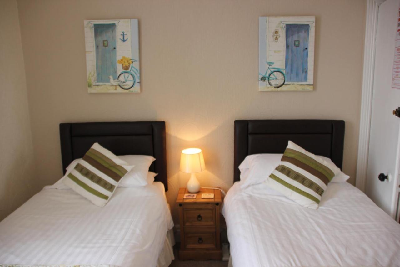 Candlelight B&B Minehead Bagian luar foto