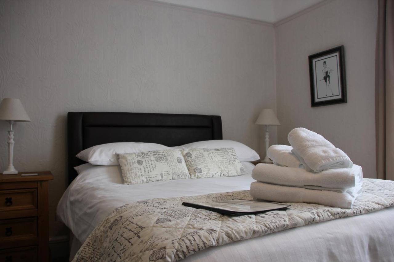 Candlelight B&B Minehead Bagian luar foto