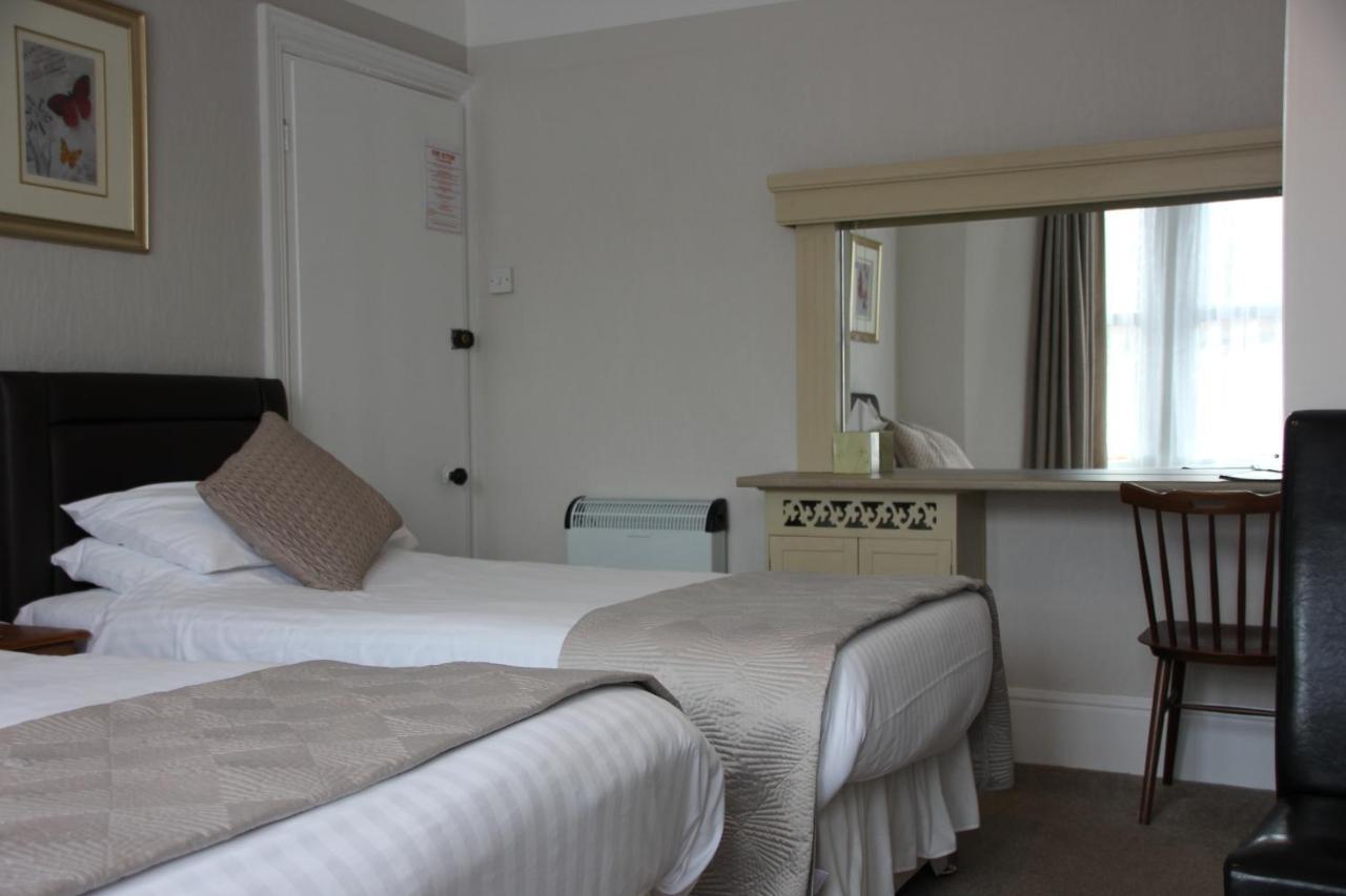 Candlelight B&B Minehead Bagian luar foto