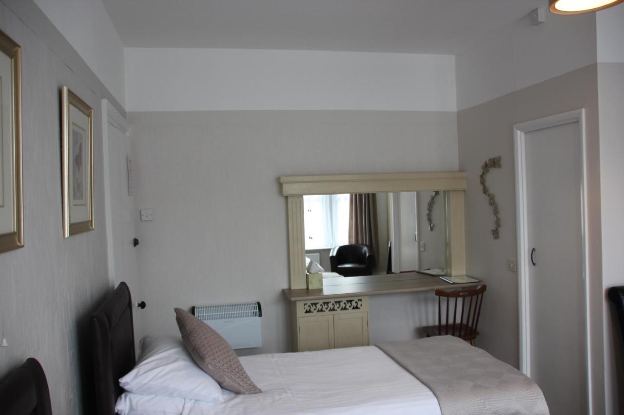 Candlelight B&B Minehead Bagian luar foto